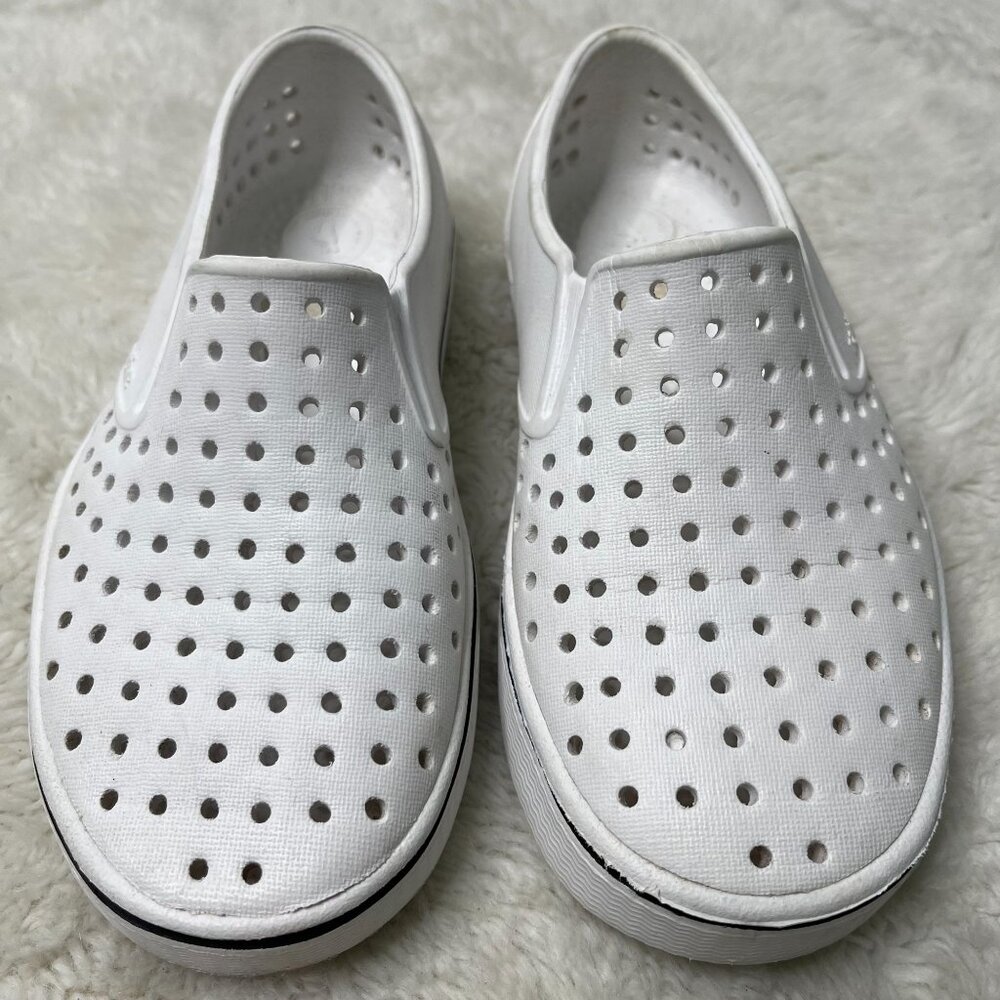 Native Kids White Miles EVA Foam Slip-On Sneakers Shoes Size 1